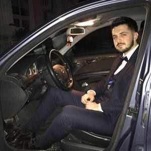 Meet your Posher, Gentrit